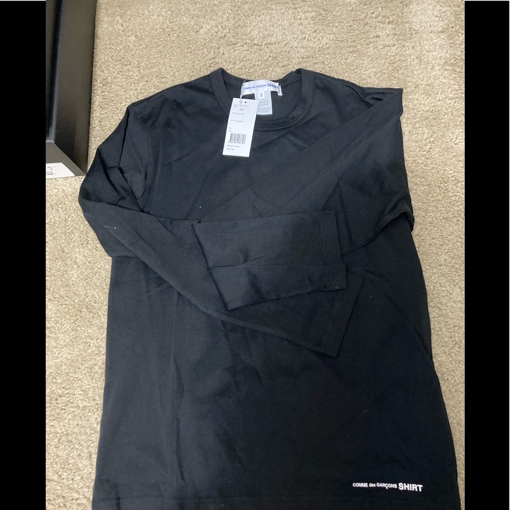 Long sleeve black Comme De Garçon logo tshirt